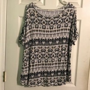 Black and White Piko-style tee